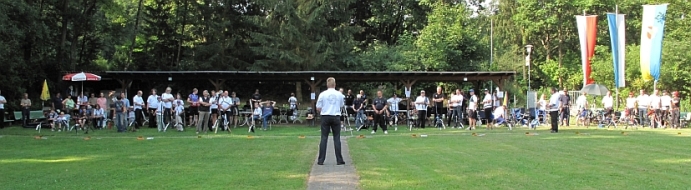 Sch�tzen beim Meterwurstturnier 2009