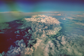 ber den Wolken