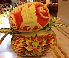 Thalia Beach Resort, Melonenschnitzkunst