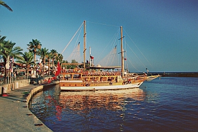 Side, Hafen