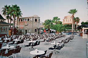 Thalia Beach Resort, Sonnenterrasse