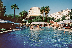 Thalia Beach Resort, Pool