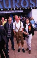 oktoberfest014.jpg (74271 bytes)